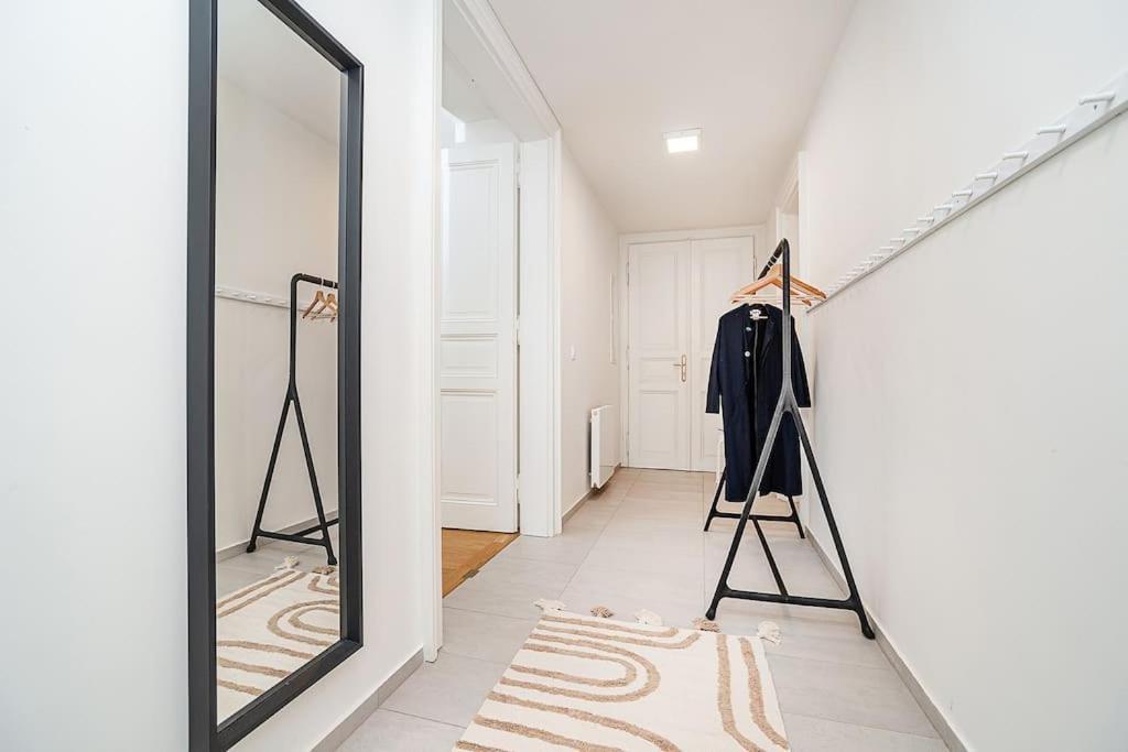Bright And Spacious Appt *